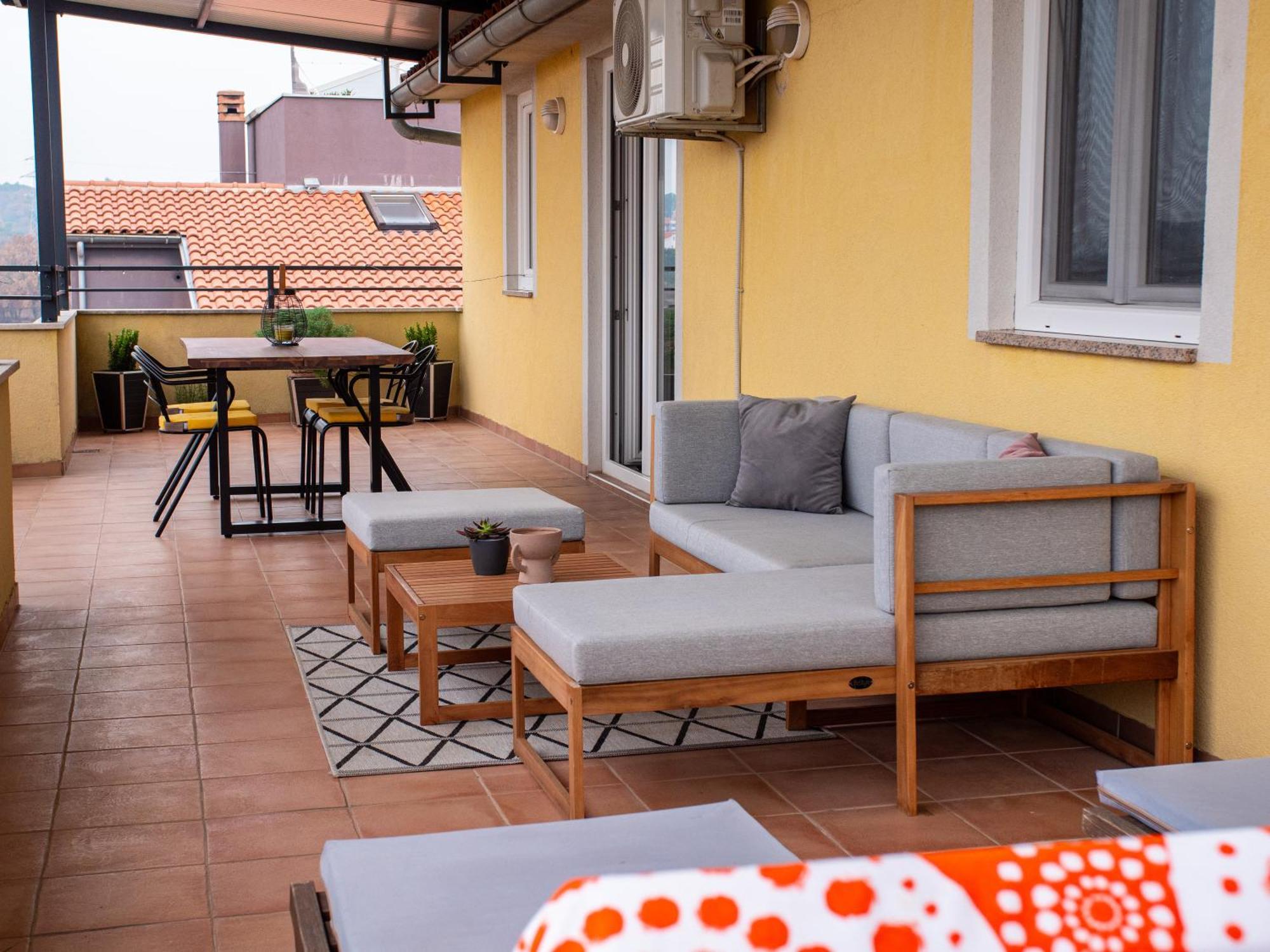 Jacqueline Apartment Pula Bagian luar foto