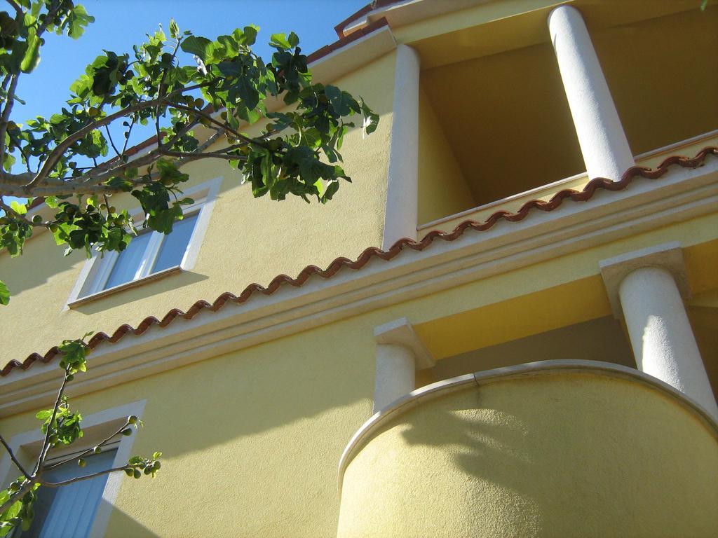 Jacqueline Apartment Pula Bagian luar foto